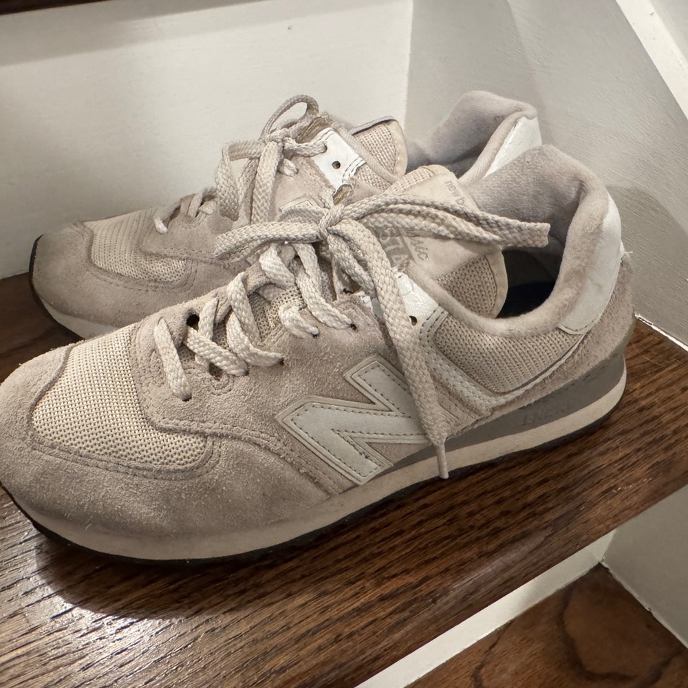 New Balance 574 sneakers in Nimbus light gray and white